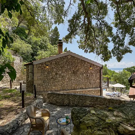 Stonehouse Вилла Макарска